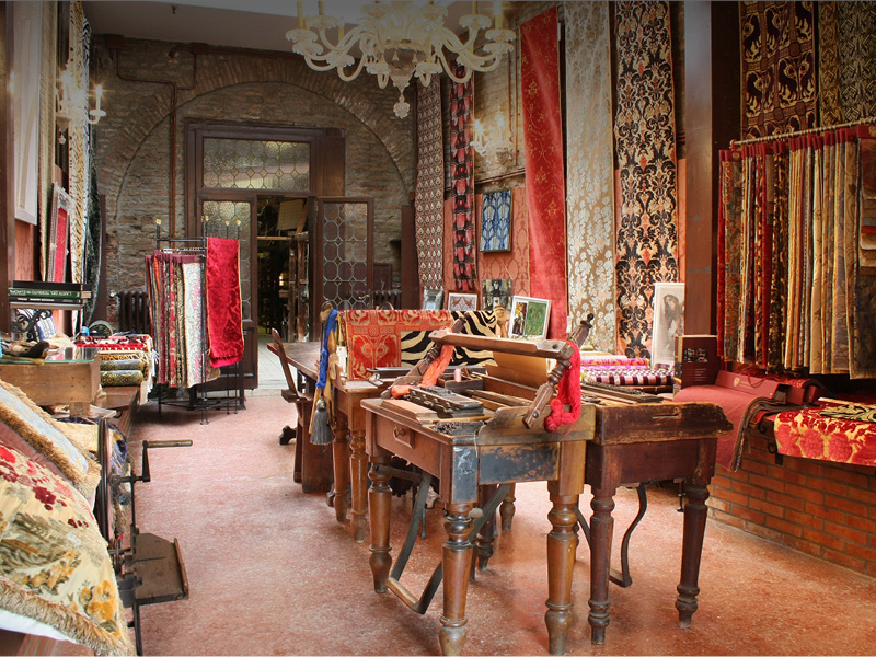 Luigi Bevilacqua : Tisserand à Venise